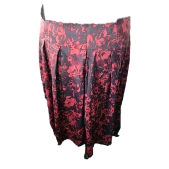 Long Tall Sally Red Floral Pleated Midi Skirt US 14 Silk-Feel Hidden Zip - Picture 3 of 11